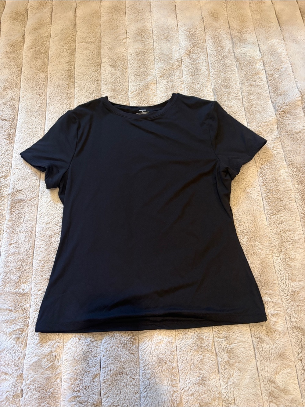 Women's Black Short Sleeve Crewneck Tee